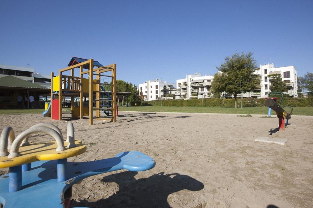 Hotel Falcone Lignano Sabbiadoro Exterior photo